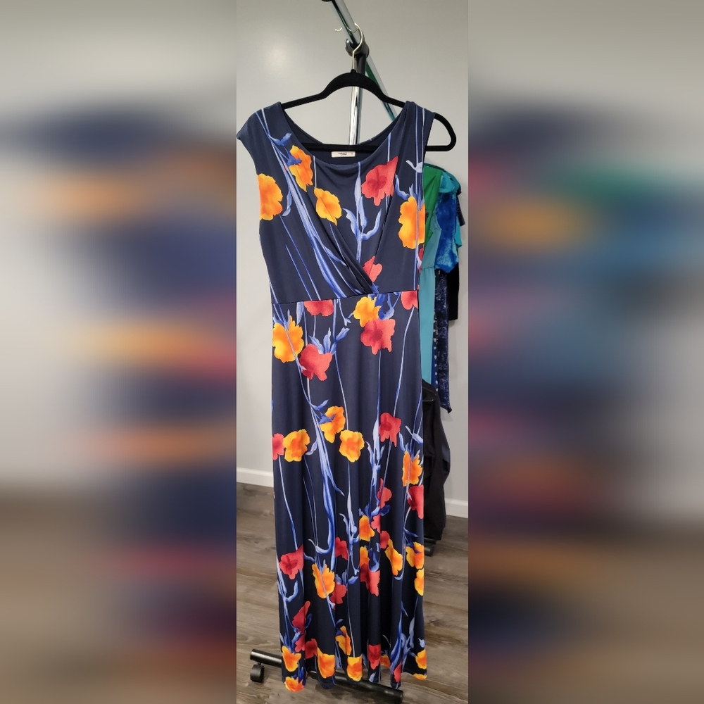 Maxi dress, size M